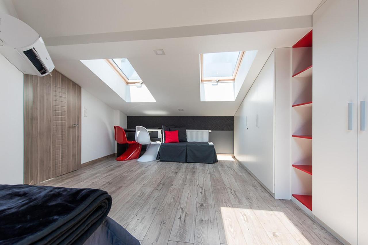 Cozy And Large 62 M2 Apartment With Air Conditioning, Old Town Krakau Buitenkant foto